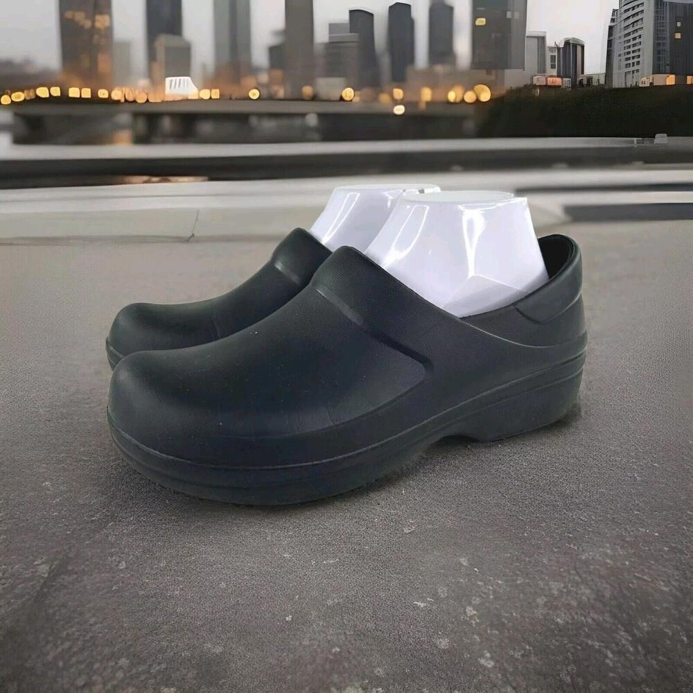 Crocs Neria Pro Clogs Women’s US 9 Black Dual Comfort Slip On Clog Shoes